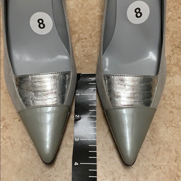 Ralph Lauren suede shoes size 8,light gray color - Picture 6 of 7